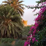 Golden Palms & Cafe 4* فاماغوستا