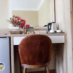 Golden Palms & Cafe بيت ضيافة فاماغوستا