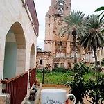 Golden Palms & Cafe