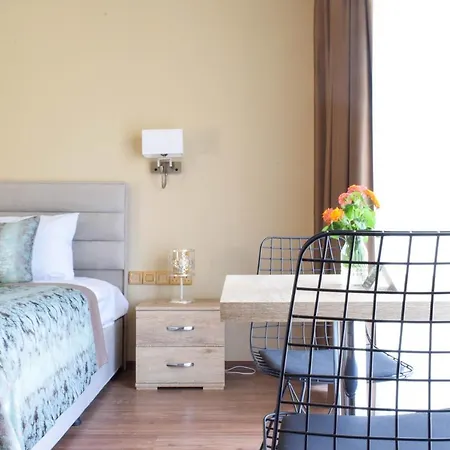 Golden Palms & Cafe Casa de hóspedes Famagusta (Northern Cyprus)