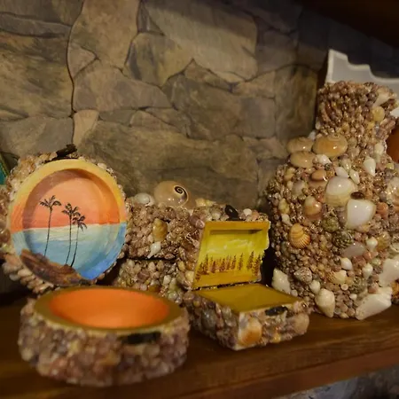 Golden Palms & Cafe פמגוסטה